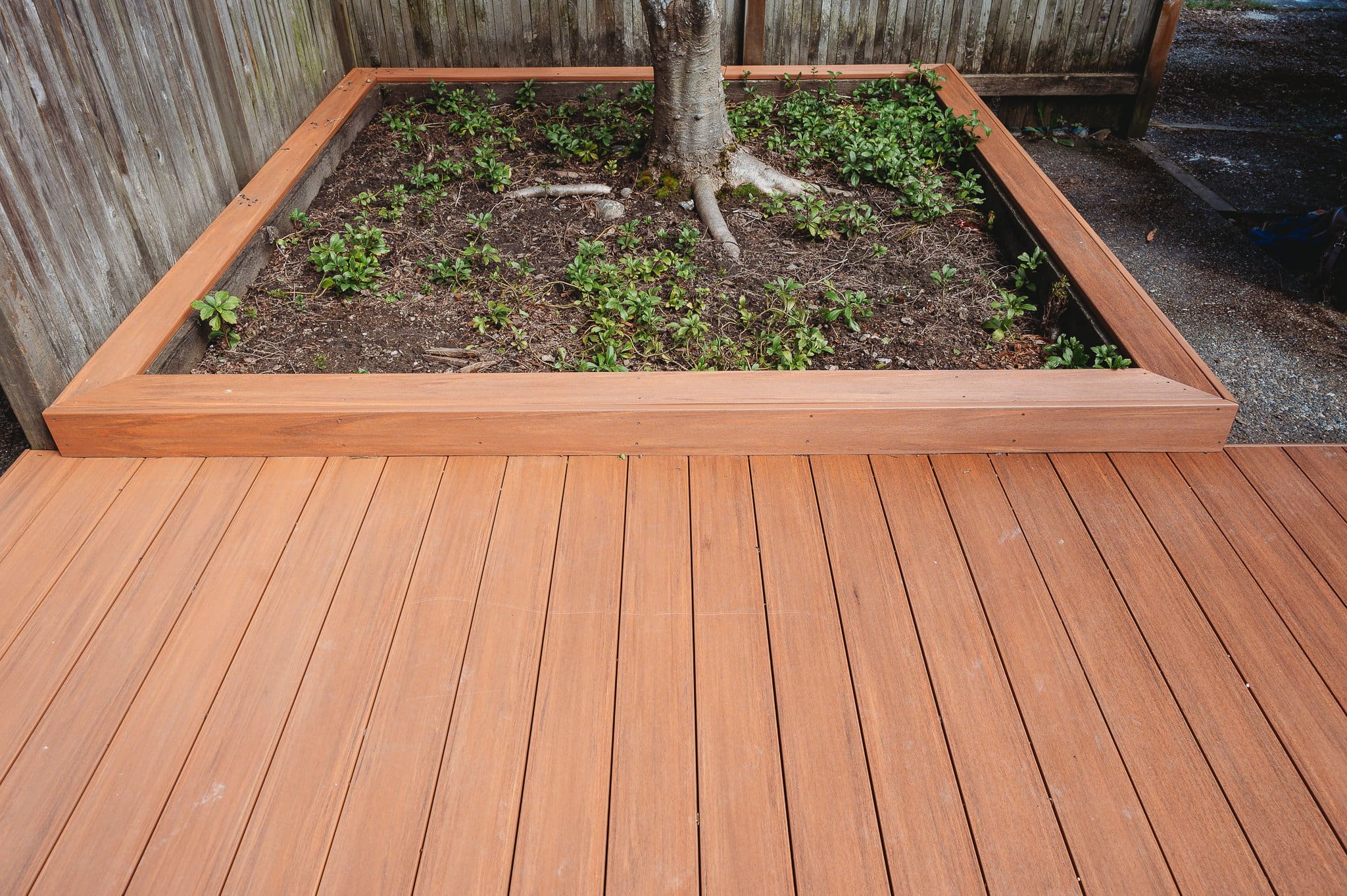 Cypress Azek Decking with Maisy Cable Railing & Bench – 3 Brothers Decking